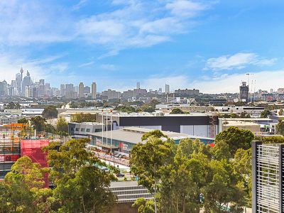 1239 / 6 Etherden Walk, Mascot