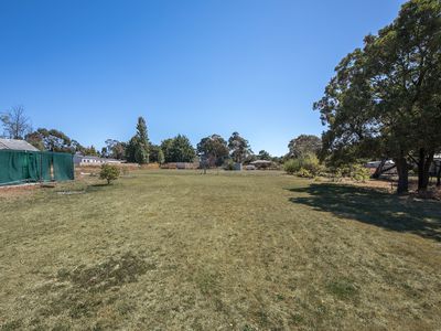 14 Newnham Drive, Romsey