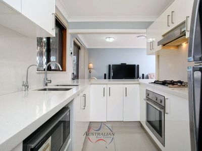 93 Pine Creek Circuit, St Clair