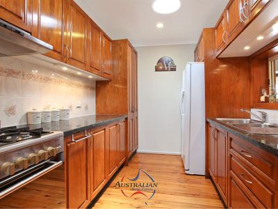 1 Denzil Avenue, St Clair