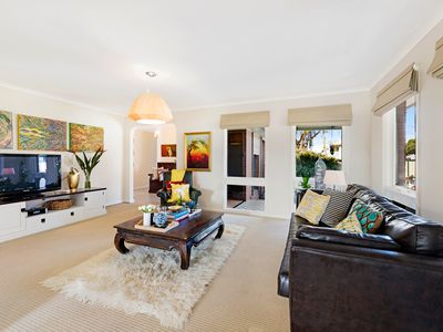 11 Suffolk Road, Sunshine North