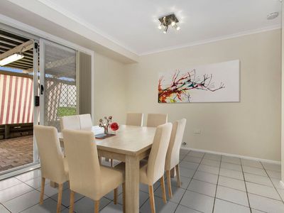 10 Topeka Glen, St Clair