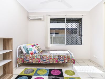 42 Gosse Circuit, Gunn