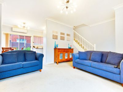 2 / 130 Newton, Blacktown