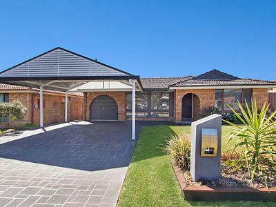 3 Tuna Place, St Clair