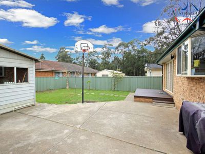 11 Rochford Street, St Clair