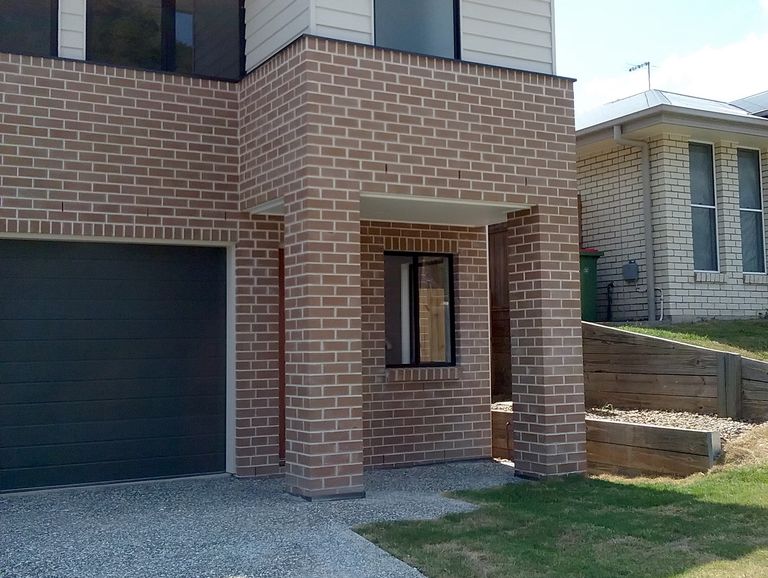 2 / 10 Weston Court, Bellbird Park 2 / 10 Weston Court, Bellbird Park