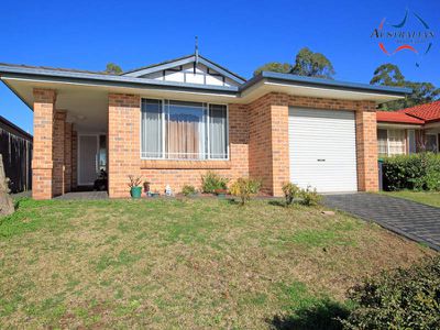 6 Olympus Drive, St Clair