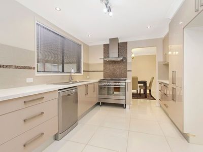 5 Pine Creek Circuit, St Clair