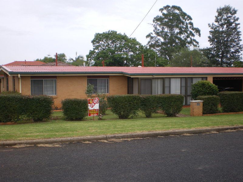 2A Hartmann Street, Toowoomba