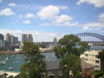 10 / 30 East Crescent Street, Mcmahons Point