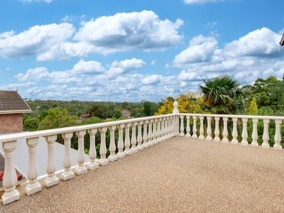 12 Oakdale Place, Baulkham Hills