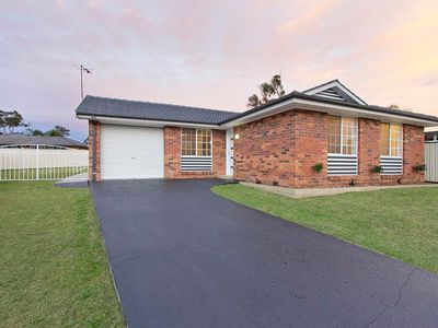 9 Trout Place, St Clair