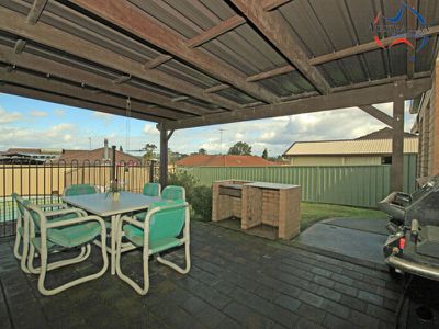 45 Pine Creek Circuit, St Clair