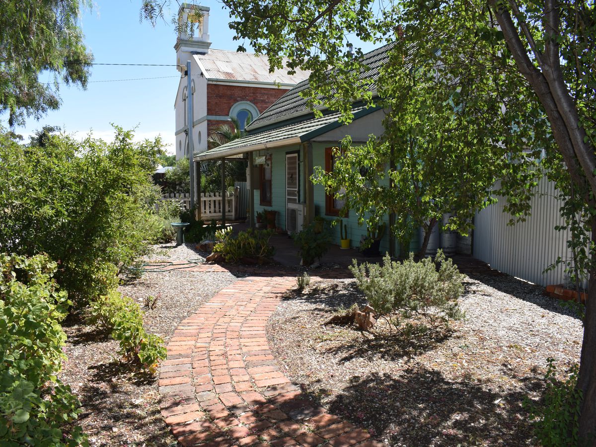 57 Grant Street North, Inglewood