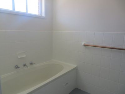 15 Pine Creek Circuit, St Clair