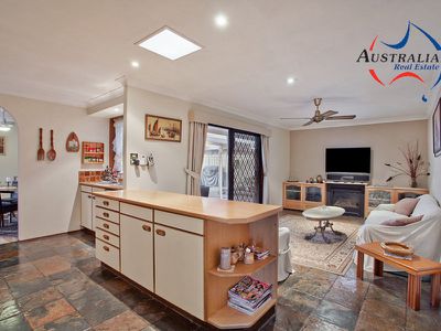 5 Seattle Close, St Clair