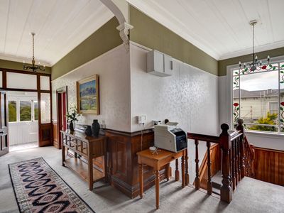 10 Littlebourne Road, Roslyn