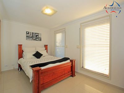 5 Othello Place, St Clair