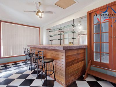 6 Hascombe Way, St Clair