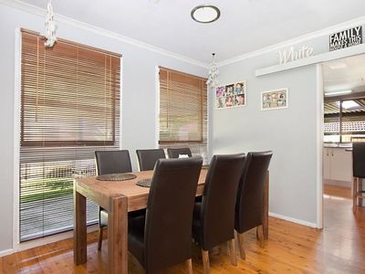 4 Belbowrie Glen, St Clair