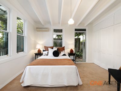 8 Mackenzie, Rozelle