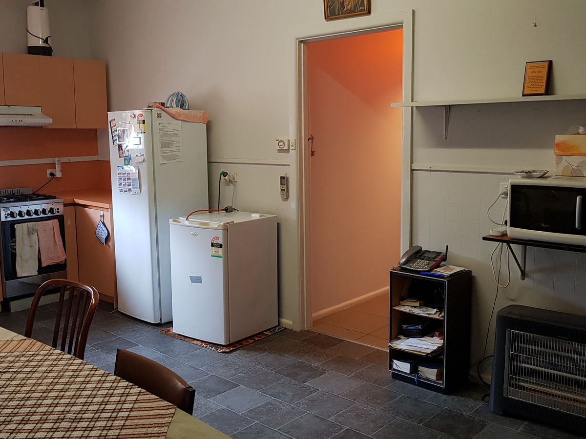 168-170  Railway Road, Elmore