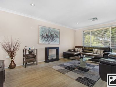 7 Falcon Crescent, Claremont Meadows