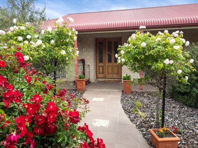 25 Billabong Drive, Monegeetta