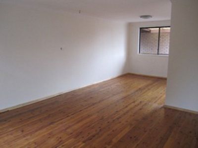 10 Kemerton Street, St Clair