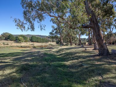 1277 Three Chain Road, Newham