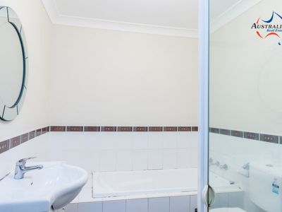 4 Bond Place, Oxley Park