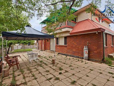 9 Barossa Close, St Clair