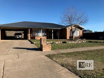 2 Mitchell Court, Mansfield