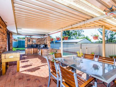 16 Kingfisher Way, St Clair