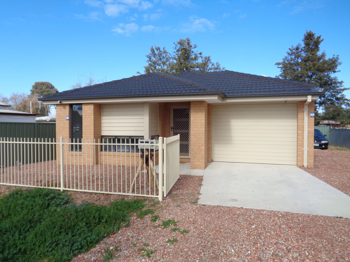 6 Smith Street , Elmore