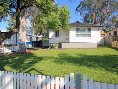 13 Blamey Street, Colyton