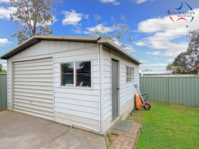 11 Rochford Street, St Clair