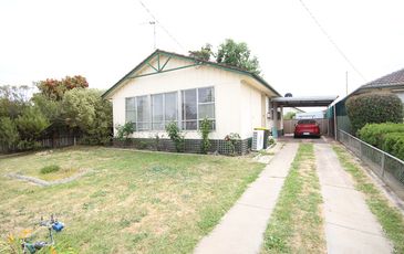 1 Knight Place, Horsham