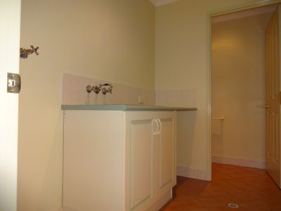 8 / 58 Gordon Avenue, Newtown