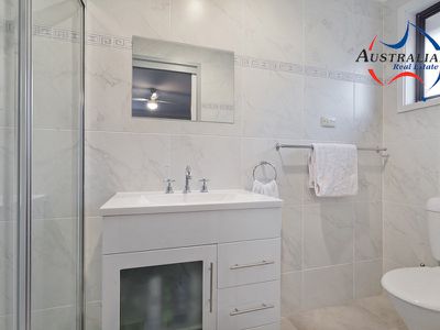 12 Mezen Place, St Clair