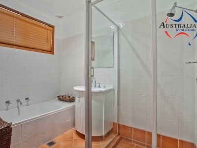 2 Clarence Road, St Clair