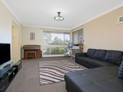 5 Moore Street, St Clair