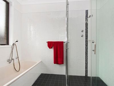 12 Derwent Place, St Clair