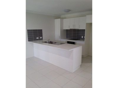 27 Carlin Street, Glenvale