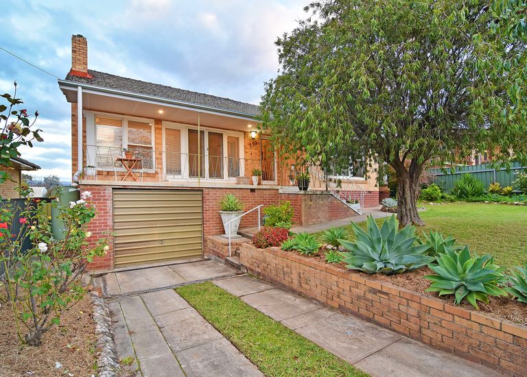 693 Stedman Crescent, Albury 693 Stedman Crescent, Albury