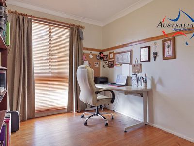 2 Walkers Lane, St Clair