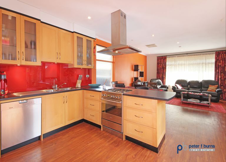 37 Waratah Street, Seacliff 37 Waratah Street, Seacliff