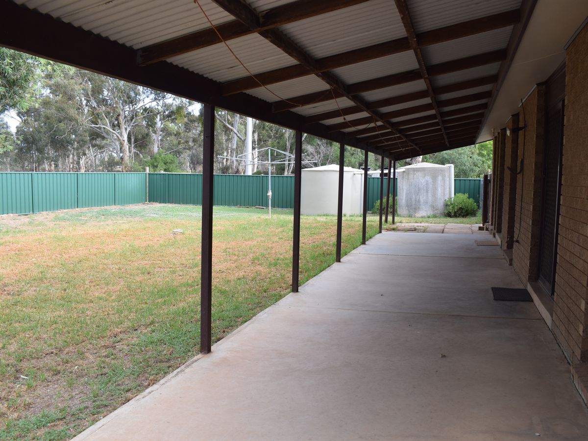 18 Powlett Road, Inglewood