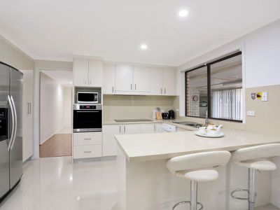 193 Banks Drive, St Clair